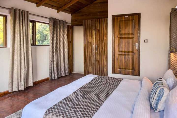Room 2 of 21