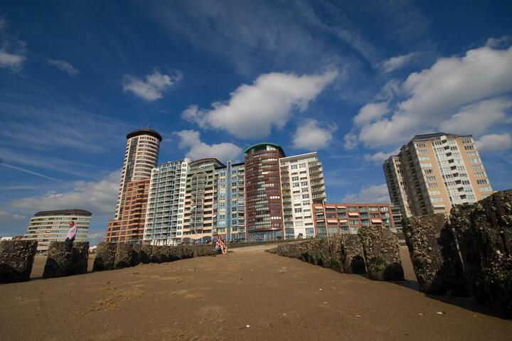 General 10 of 15