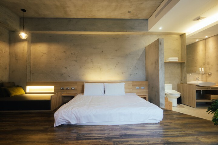Room 21 of 76
