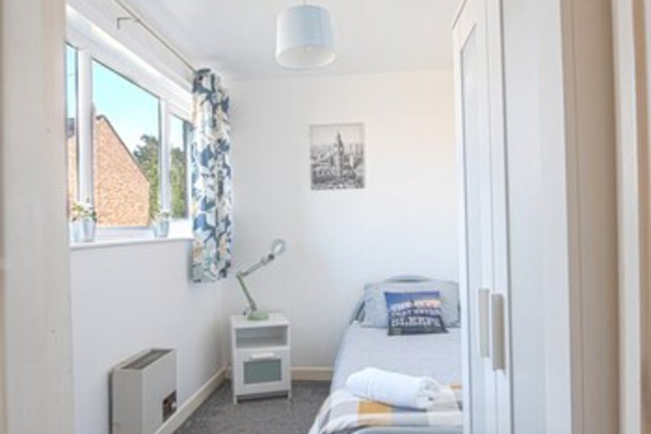 Room 8 of 26