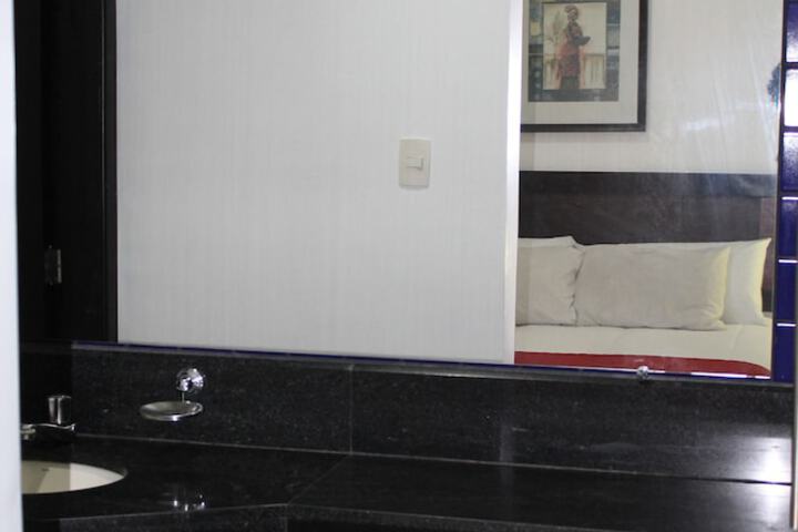 Room 28 of 59
