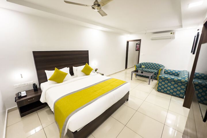 Room 17 of 25
