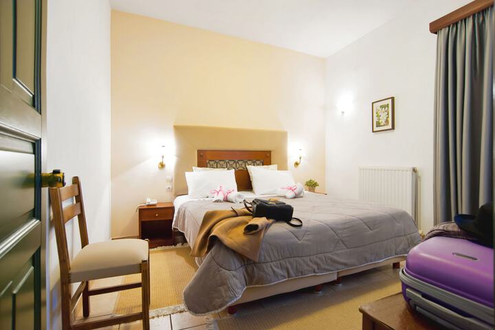 Room 30 of 85