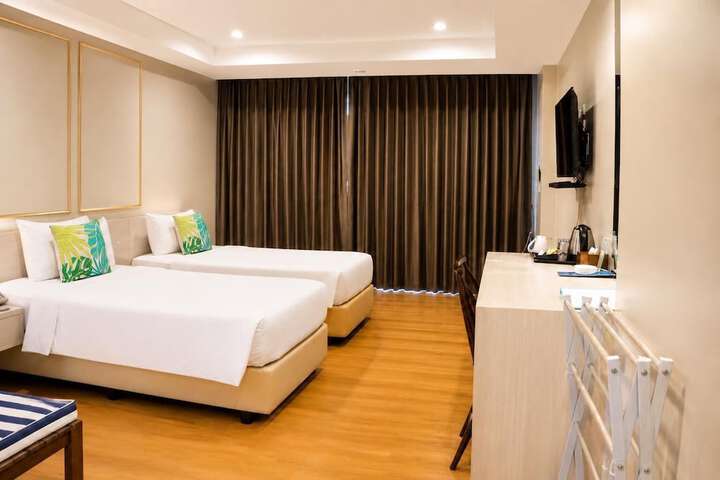 Room 48 of 198