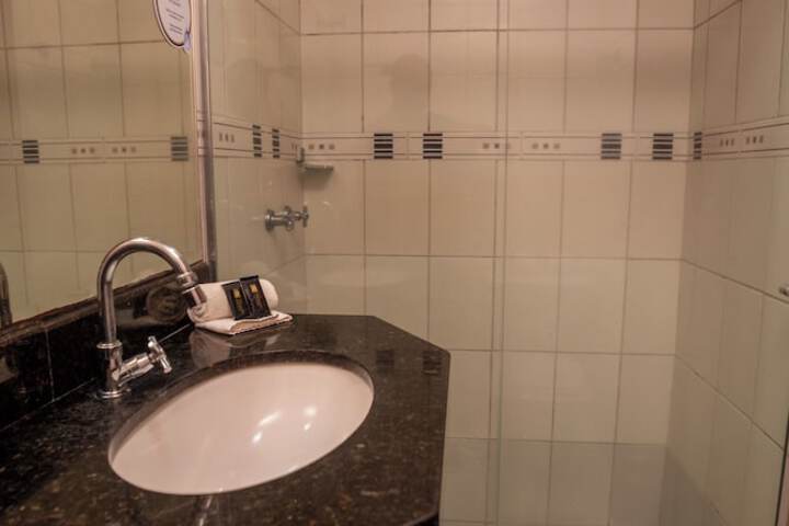 Room 75 of 104