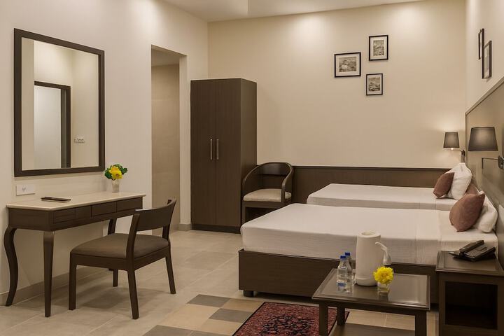 Room 20 of 80