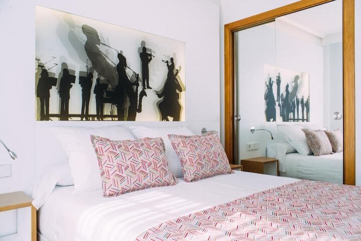 Room 15 of 24