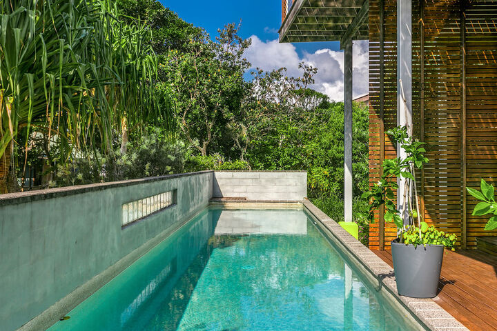Pool 17 of 19
