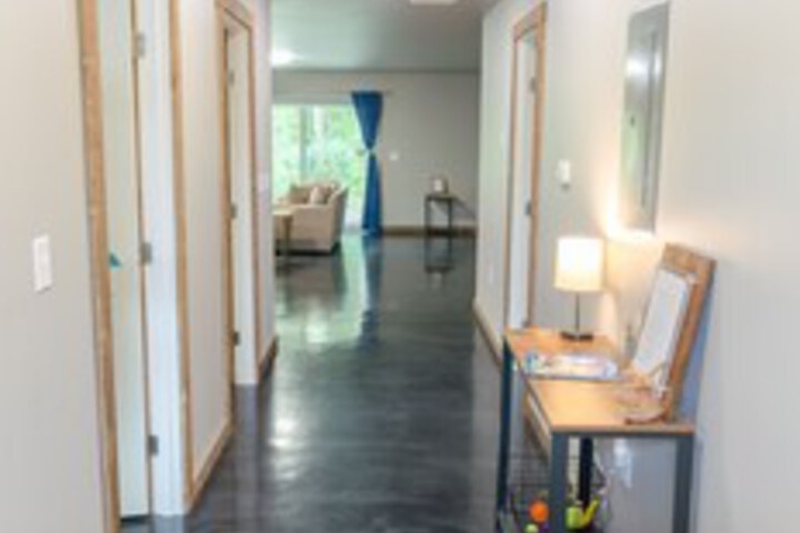 Ballroom/Hall 34 of 106