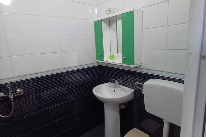 Room 60 of 85