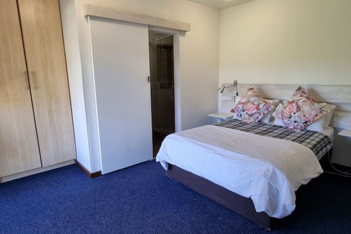 Room 5 of 70