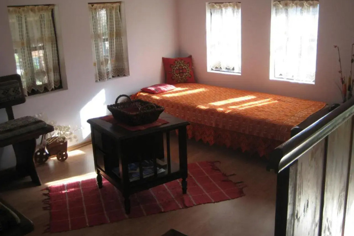 Room 3 of 22