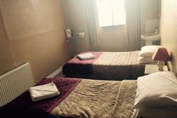 Room 14 of 29