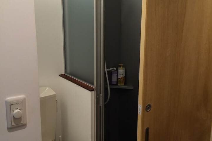 Room 25 of 54