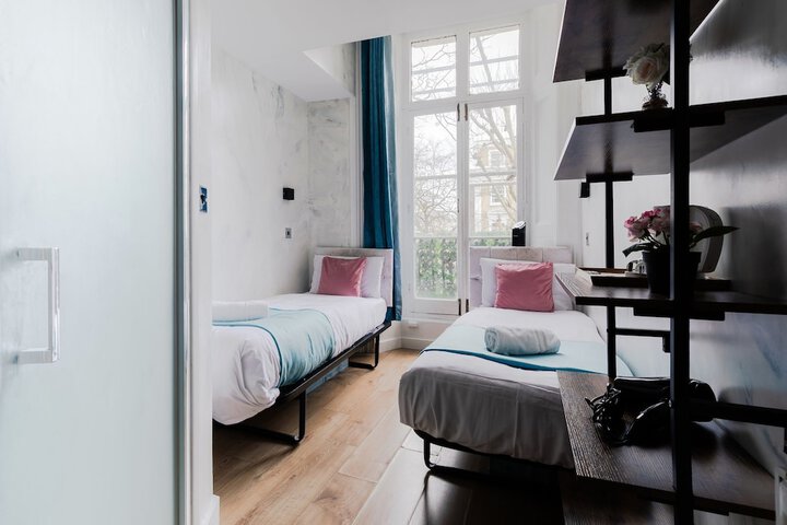 Room 109 of 234