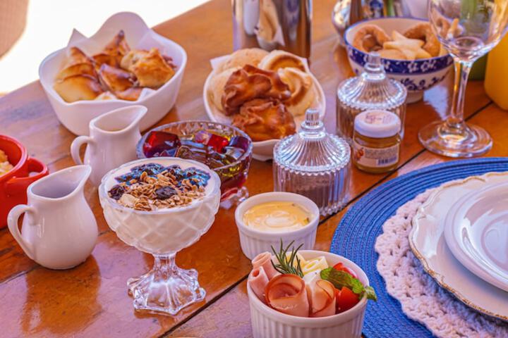 Breakfast/Coffee Service 28 of 43