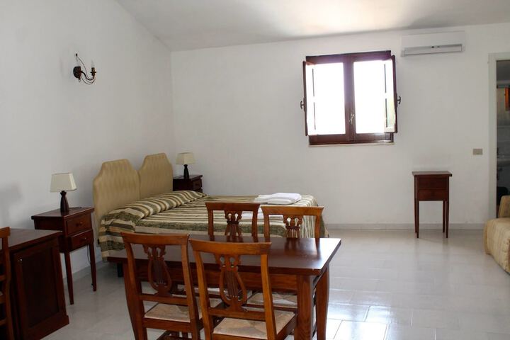 Room 5 of 55