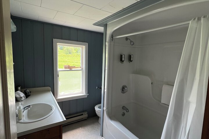 Room 9 of 25