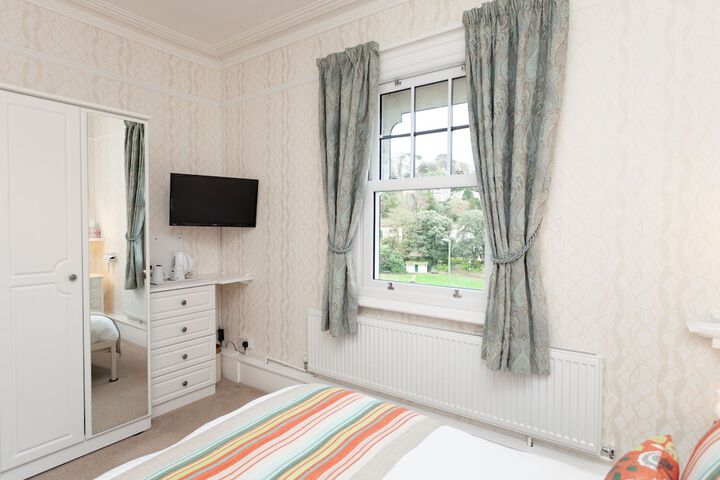 Room 10 of 61