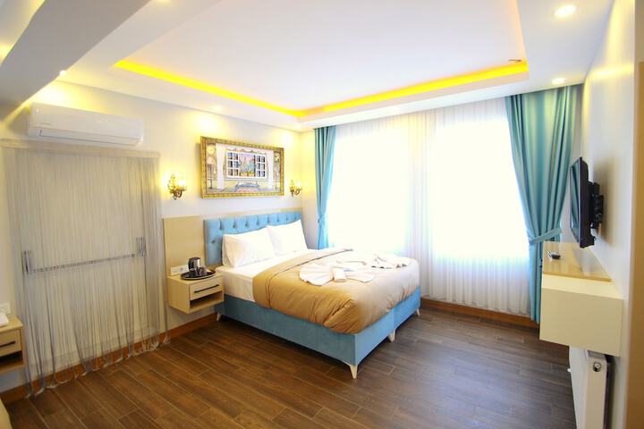 Room 11 of 87