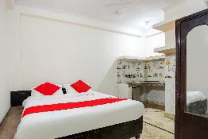 Room 3 of 3