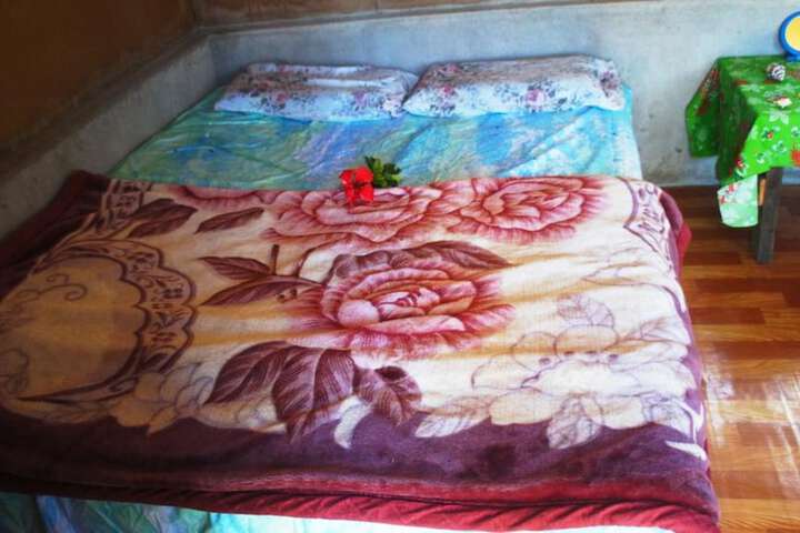 Room 7 of 13