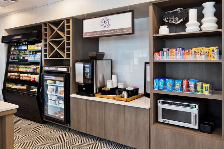 Snack bar