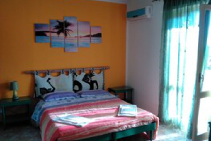 Room 41 of 48