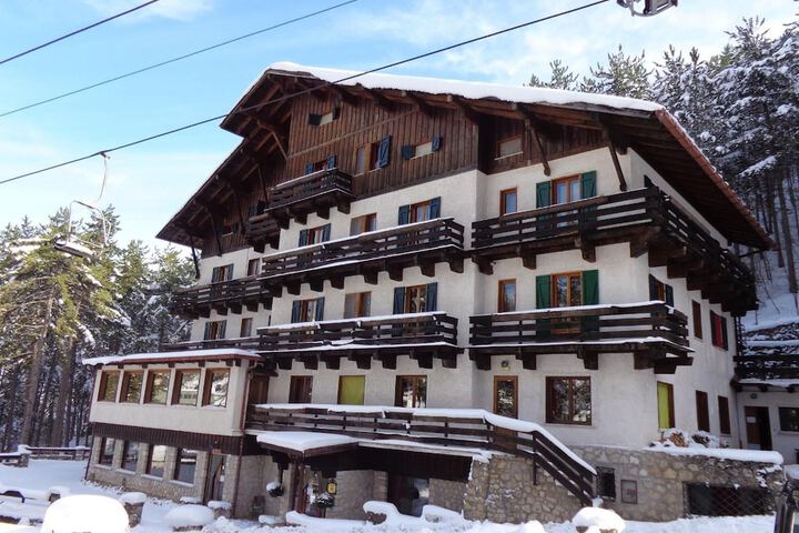 Hotel 37 of 38