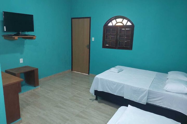Room 6 of 13