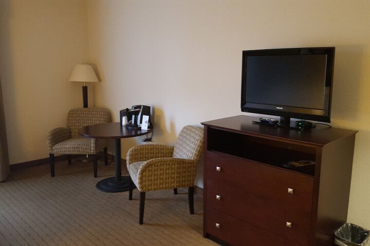 Room 3 of 46