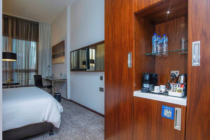Room 46 of 114
