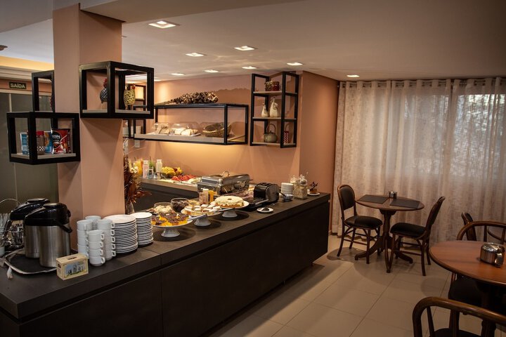 Breakfast/Coffee Service 76 of 80