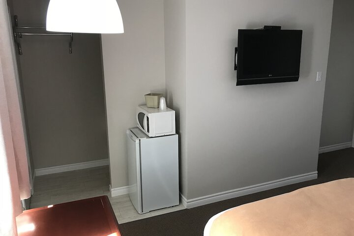 Room 13 of 20