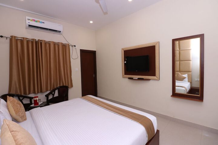 Room 14 of 35