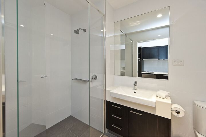 Room 14 of 27