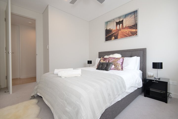 Room 3 of 27