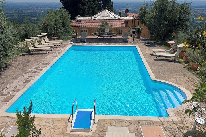 Pool 19 of 39