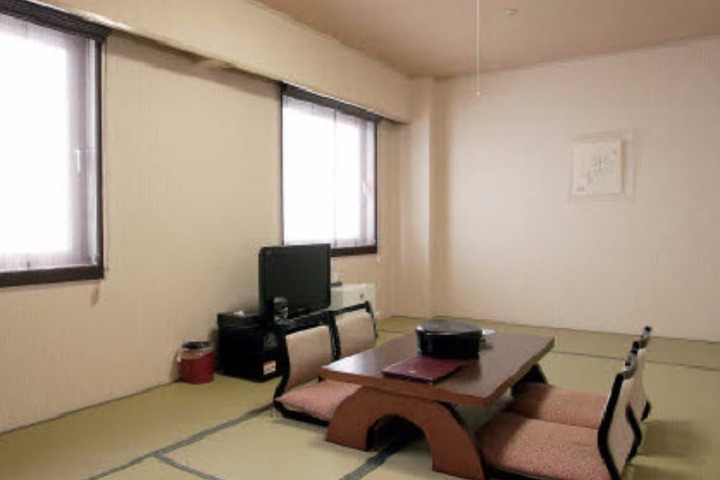Room 14 of 42