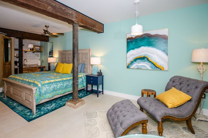 Room 10 of 40