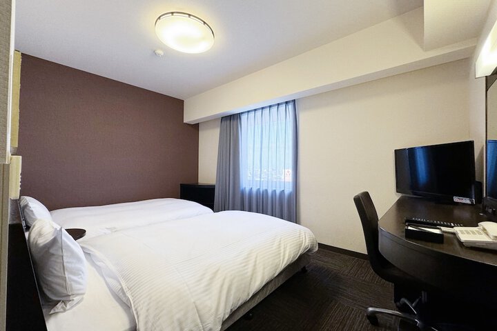 Room 15 of 29