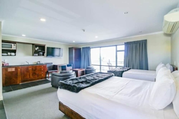 Room 8 of 58