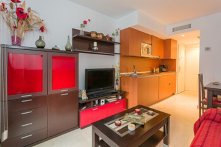 Near To Beach & Parking