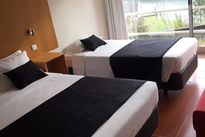Room 9 of 63
