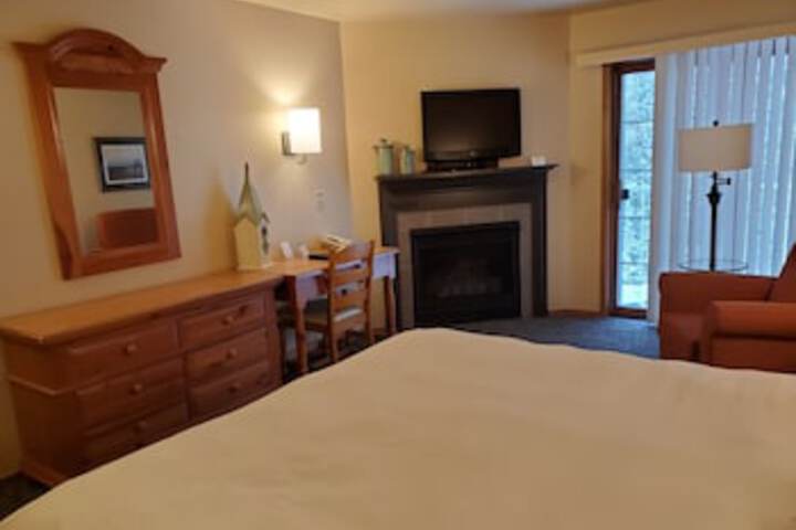 Room 70 of 279
