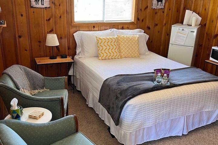 Room 16 of 236