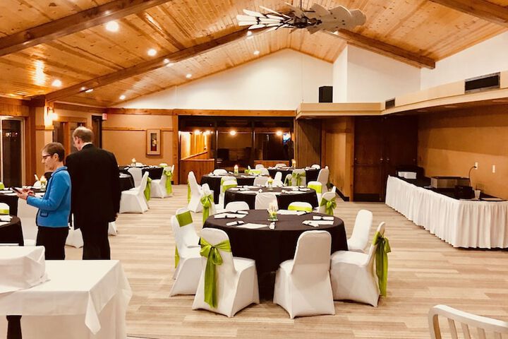 Banquet hall