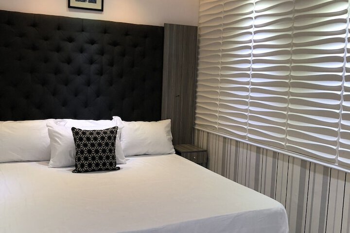 Room 19 of 288