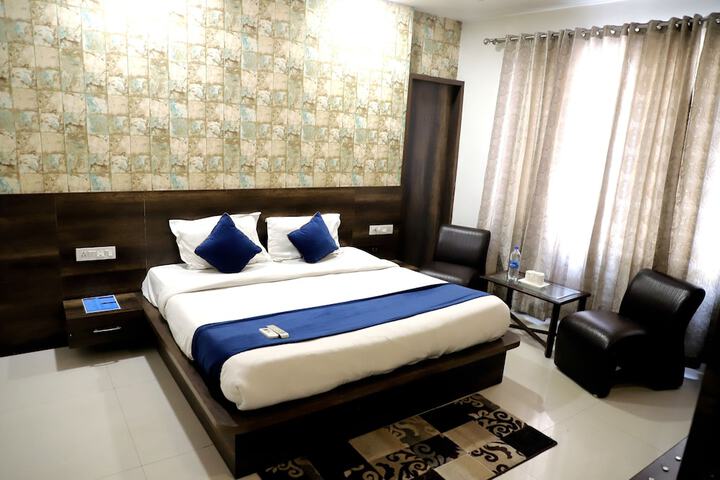 Room 6 of 26