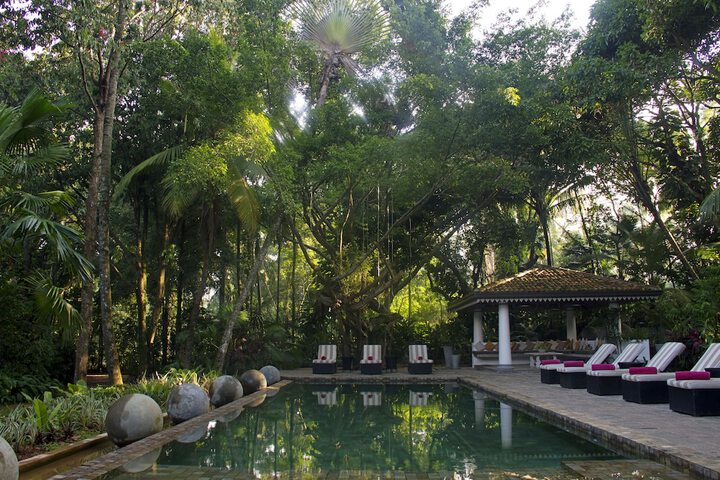 Hotel with Pool